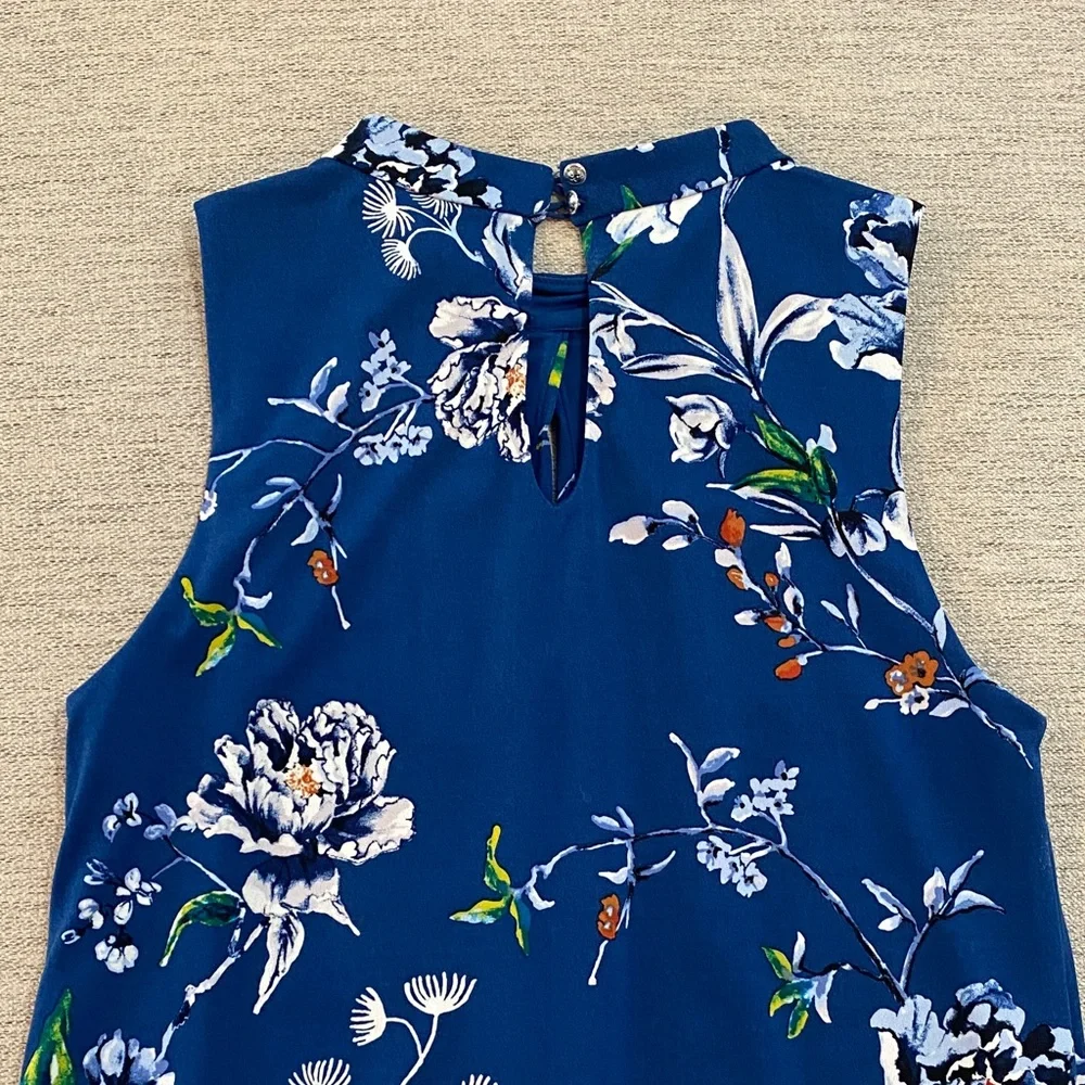 WHBM Blue Sleeveless Floral Blouse - Picture 5 of 6